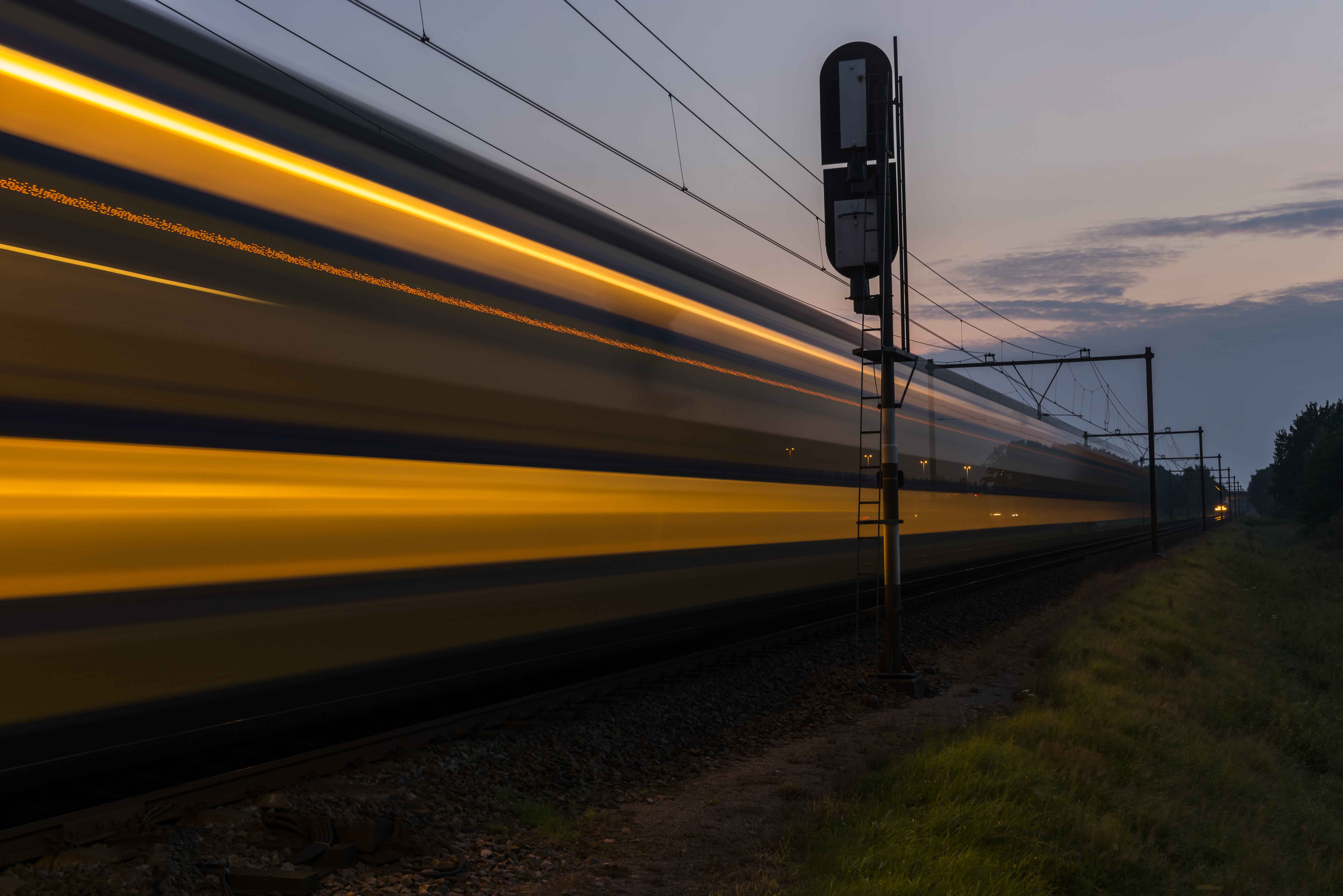 Succesvolle installatie en ingebruikname van een MES Systeem voor NS Treinmodernisering